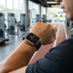 ساعت هوشمند اپل واچ سری SE مدل 44mm Aluminum Case with Sport silicone Band - تصویر 3